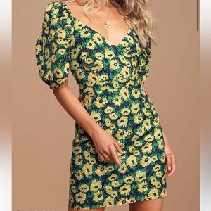 NWT Lulu’s Floral Inclusive Navy Blue Floral Print Puff Sleeve Mini Dress XS